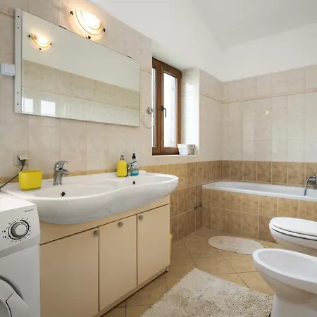 Aldore In Central Istria For 6 Persons With Private Pool