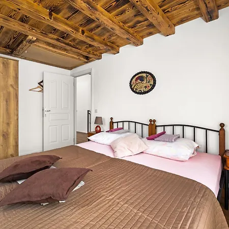 Aldore In Central Istria For 6 Persons With Private Pool Čabrunići