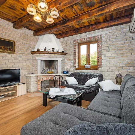 Aldore In Central Istria For 6 Persons With Private Pool