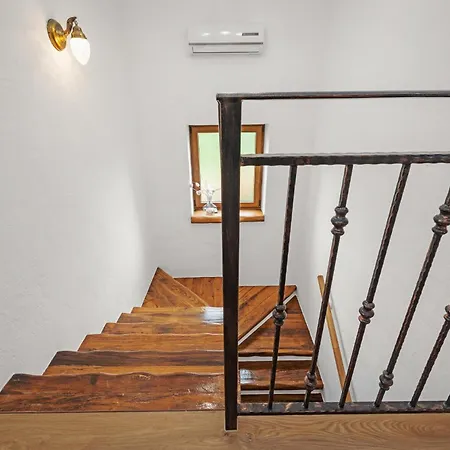 Aldore In Central Istria For 6 Persons With Private Pool * Cabrunici